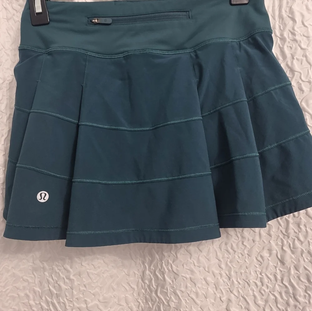 Lululemon Tank Top and Skort Set - Picture 6 of 9